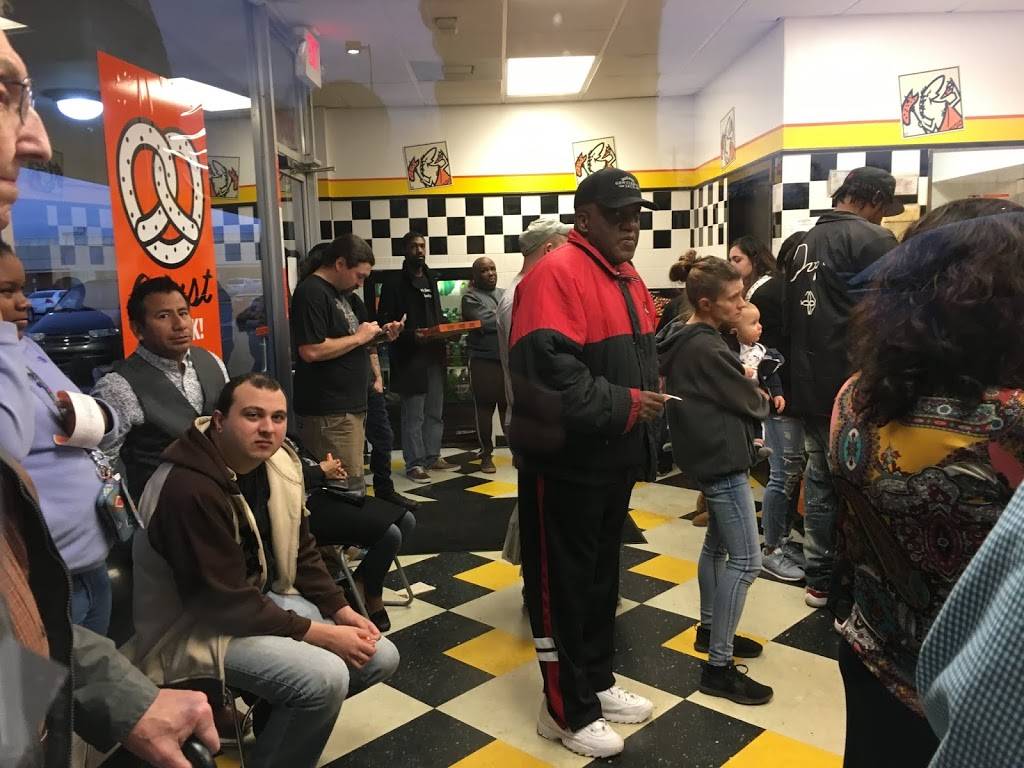 Little Caesars Pizza | meal takeaway | 5730 Brainerd Rd, Chattanooga, TN 37411, USA | 4233218989 OR +1 423-321-8989