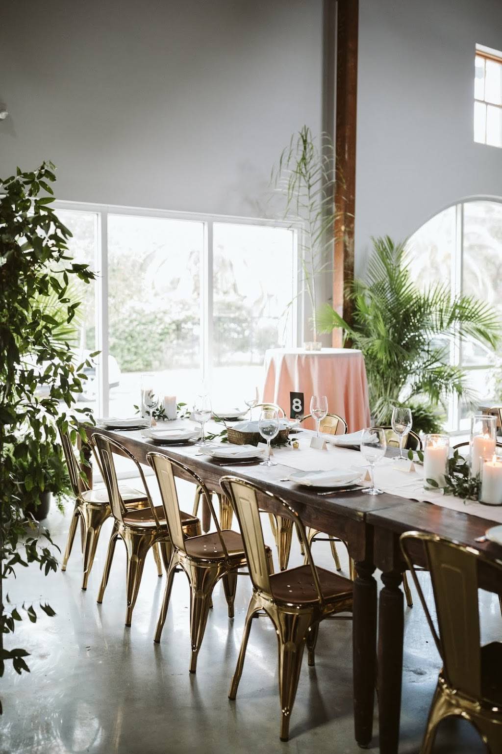 Capulet | restaurant | 3014 Dauphine St, New Orleans, LA 70117, USA | 5045070691 OR +1 504-507-0691