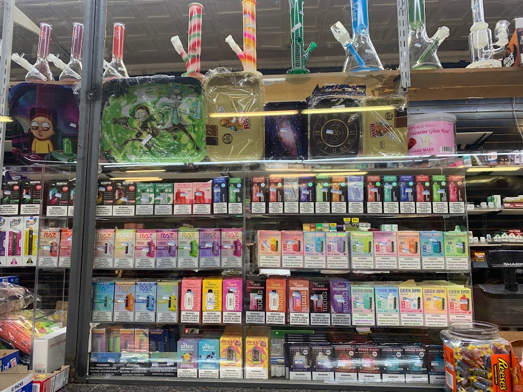 FLASH MART | meal takeaway | 2948 Chelsea Ave, Memphis, TN 38108, USA | 9014522658 OR +1 901-452-2658