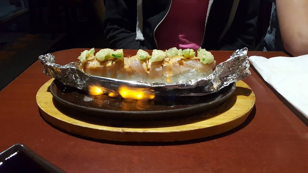 naruto show me the sushi | restaurant | 963 Pleasant Grove Blvd #150, Roseville, CA 95678, USA | 9167803388 OR +1 916-780-3388