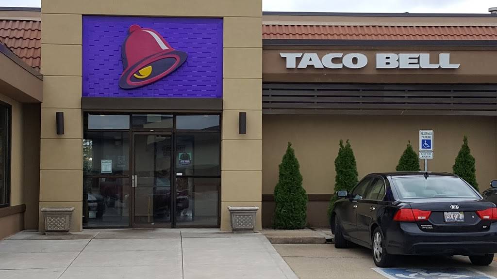 Taco Bell | meal takeaway | 10 E Anthony Dr, Champaign, IL 61820, USA | 2173982159 OR +1 217-398-2159