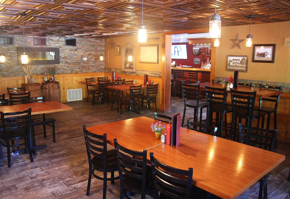 G & P Pizzeria | restaurant | 692 Raymond Rd, Chester, NH 03036, USA | 6038877123 OR +1 603-887-7123