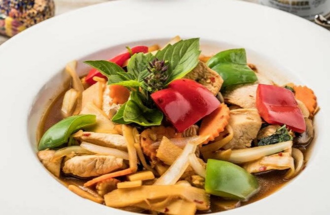 Ploys Kitchen Thai Cafe | restaurant | 2890 E Causeway Approach B, Mandeville, LA 70448, USA | 9857780627 OR +1 985-778-0627