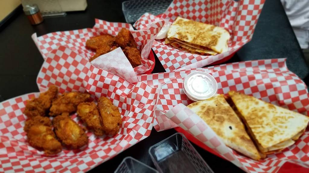 Four Brothers Pizza | restaurant | 155 W Auburn Rd, Rochester Hills, MI 48307, USA | 2488522767 OR +1 248-852-2767