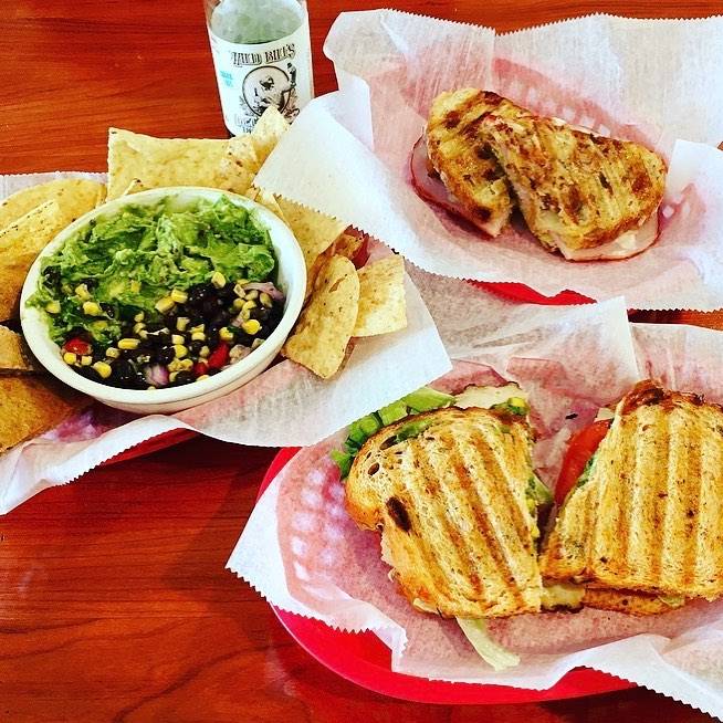 ConfluxCity Brewing Company | restaurant | 110 N Water St, Portland, MI 48875, USA | 5175269091 OR +1 517-526-9091