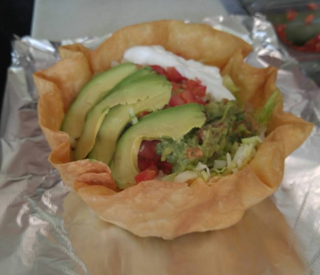 Burrito Fiesta | restaurant | 205 W South St, Plano, IL 60545, USA | 6302732310 OR +1 630-273-2310