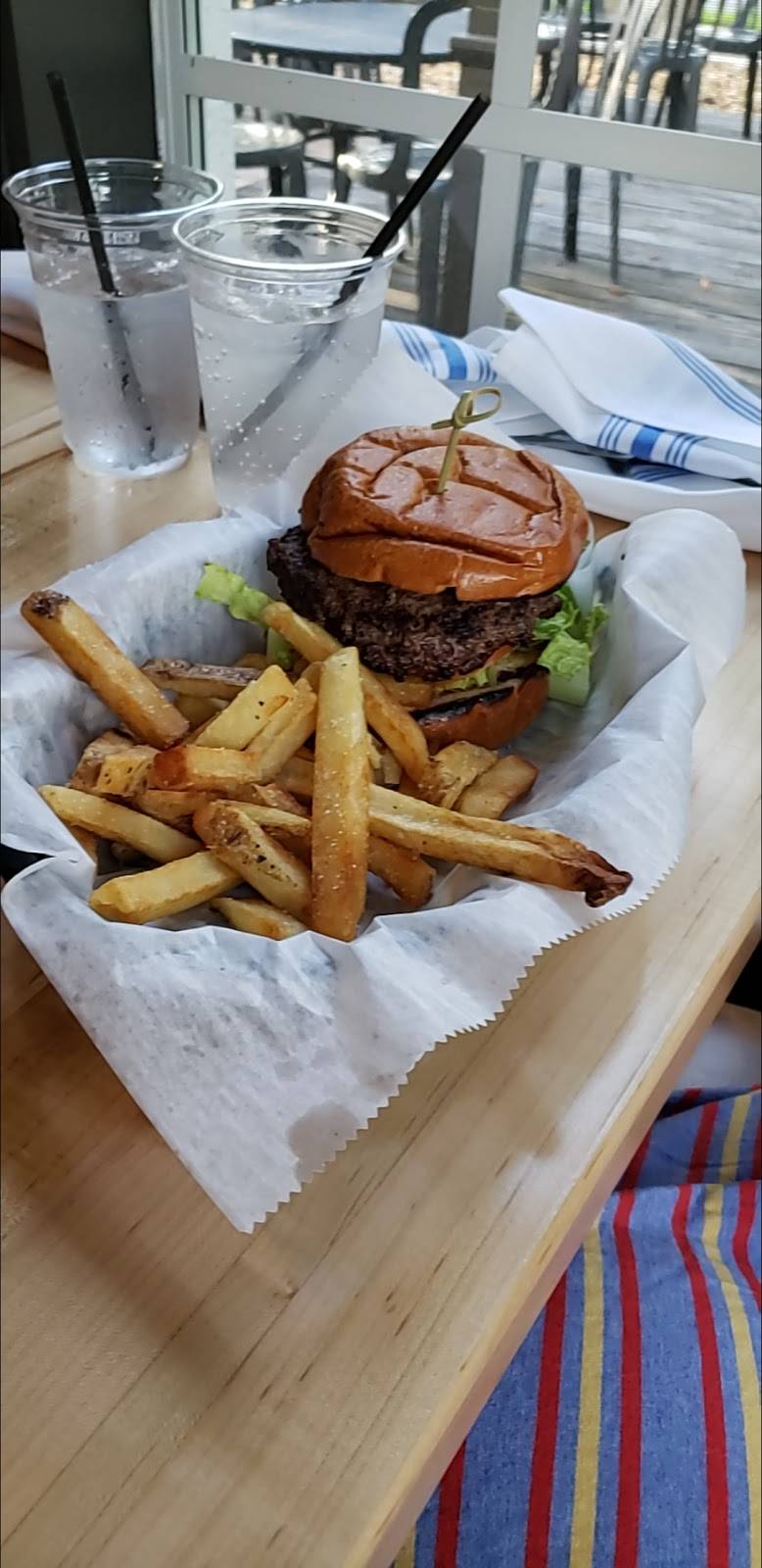 Redfish Point Garden Bar & Grill | restaurant | 1520 Lafayette St, Cape Coral, FL 33904, USA | 2395422224 OR +1 239-542-2224