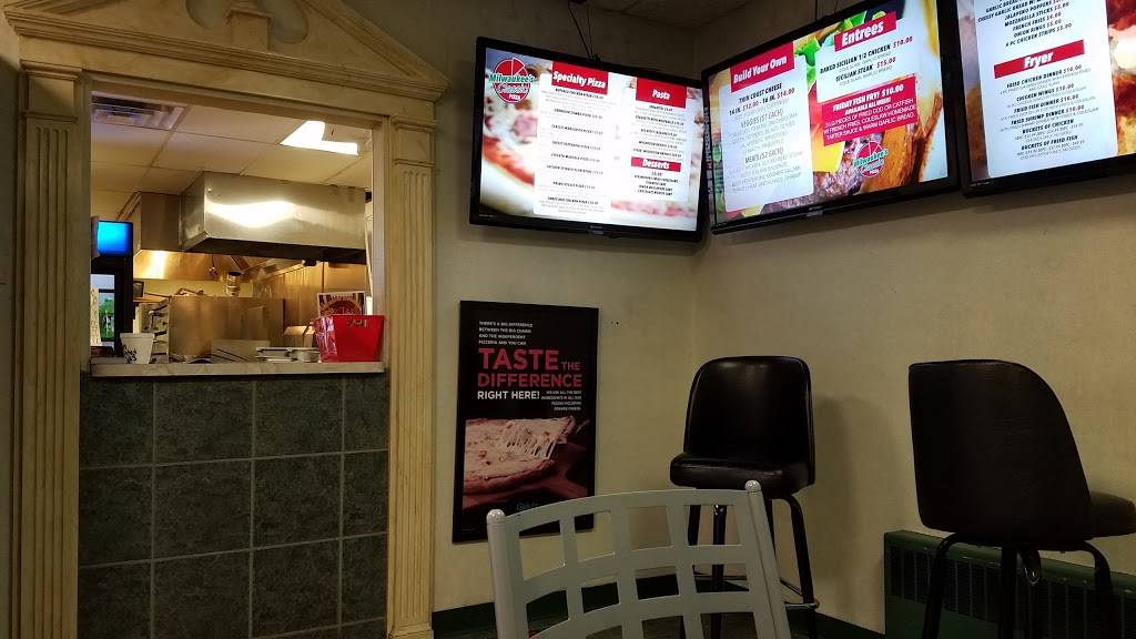 Milwaukee Classic Pizza | restaurant | 3929 S Howell Ave, Milwaukee, WI 53207, USA | 4147447400 OR +1 414-744-7400