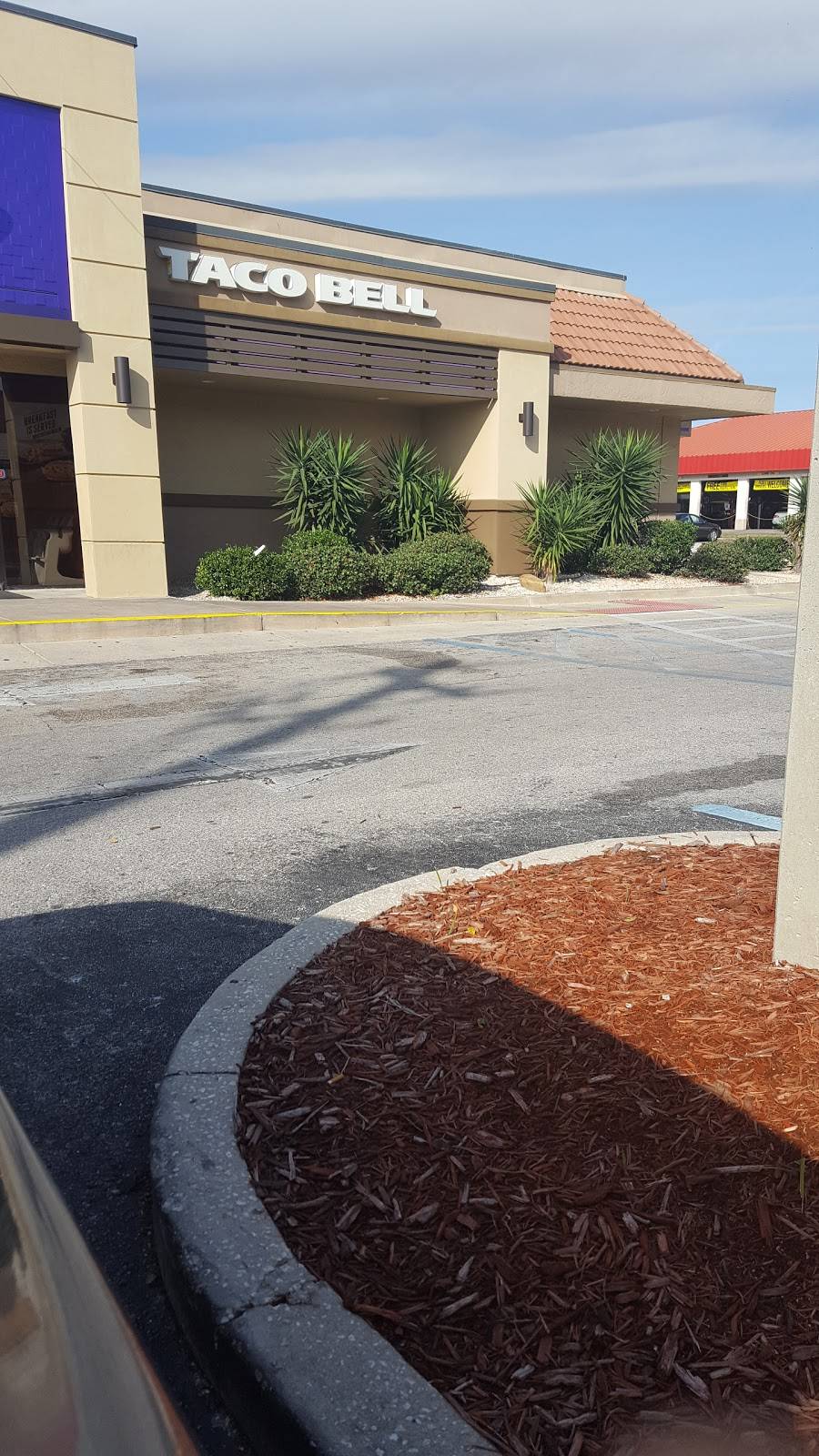 Taco Bell | meal takeaway | 7329 W Waters Ave, Tampa, FL 33634, USA | 8138820448 OR +1 813-882-0448