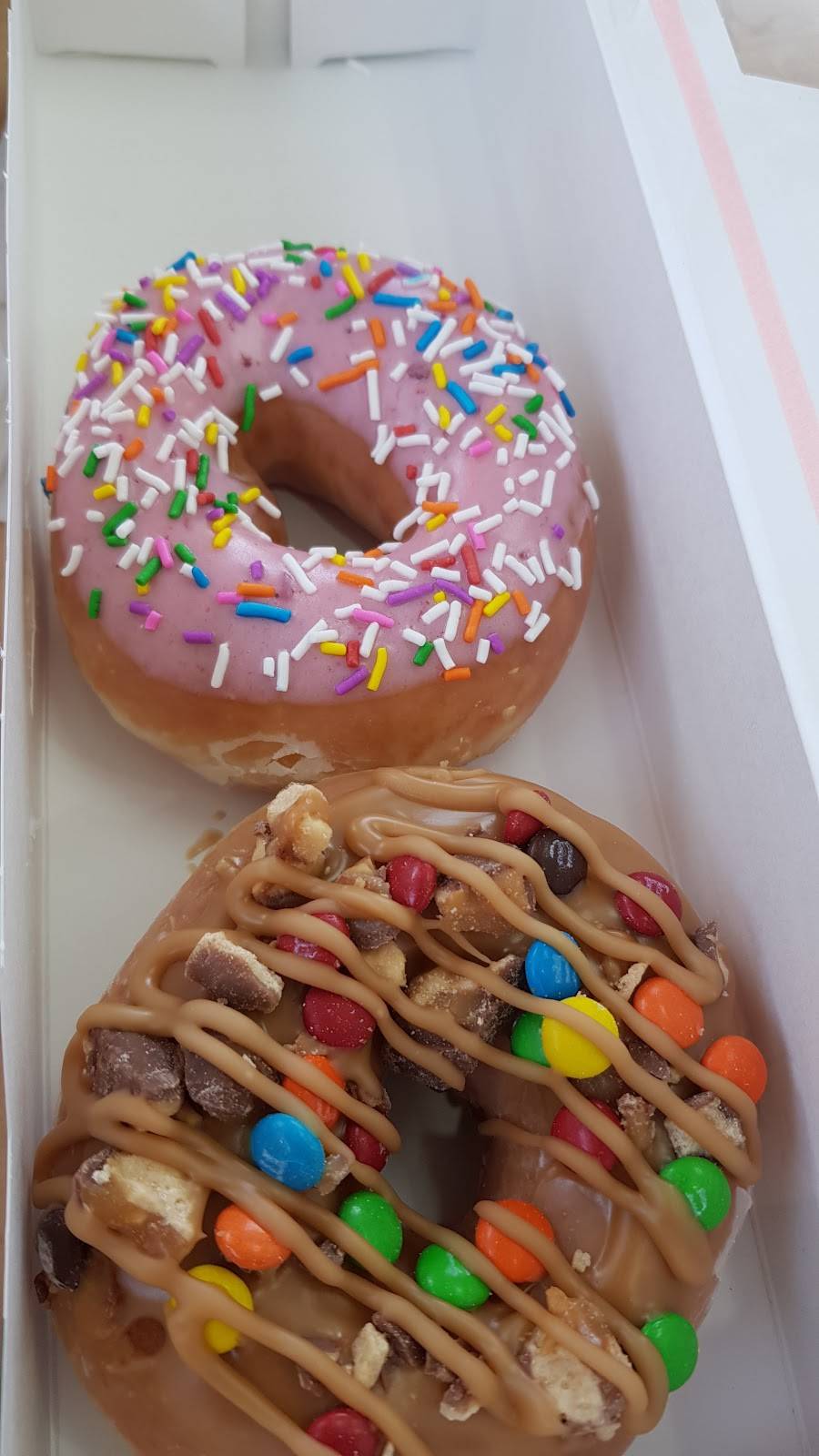 Krispy Kreme | bakery | 5310 W Irlo Bronson Memorial Hwy, Kissimmee, FL 34746, USA | 4073908133 OR +1 407-390-8133