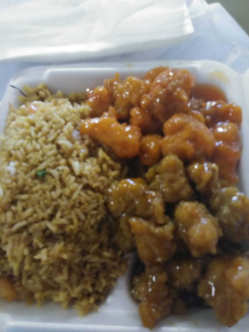 Hong Kong Express | restaurant | 2373 N Dr Martin Luther King Dr, Milwaukee, WI 53212, USA | 4142647252 OR +1 414-264-7252