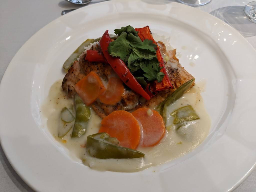 Georgian Dining Room | restaurant | 1 Georgian Dr, Barrie, ON L4M 3X9, Canada | 7057225142 OR +1 705-722-5142