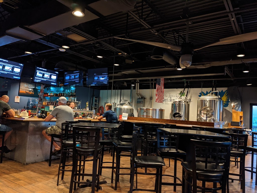 Props Brewery & Grill | restaurant | 255 Miracle Strip Pkwy SE #19, Fort Walton Beach, FL 32548, USA | 8505867117 OR +1 850-586-7117