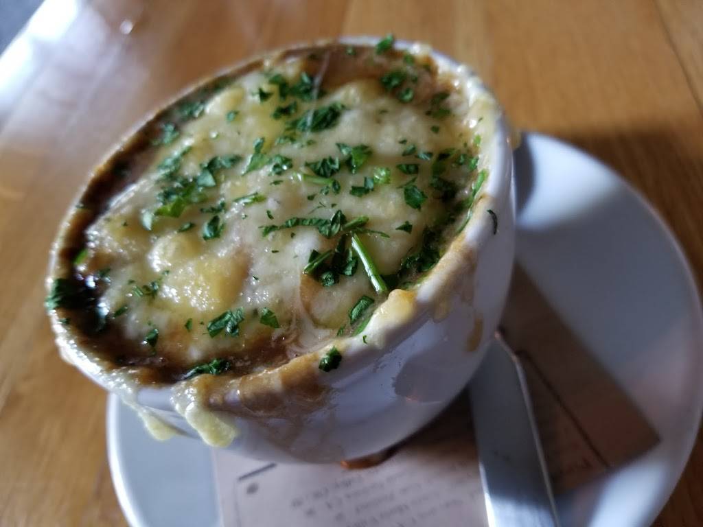 Chives Restaurant | restaurant | 1749 Riverside Dr, Suamico, WI 54173, USA | 9204346441 OR +1 920-434-6441