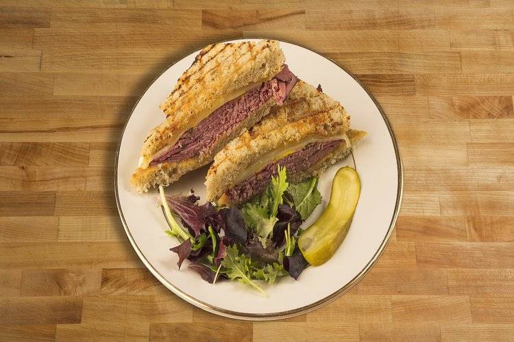 Guerra’s To Go | restaurant | 1954, 345 Taraval, San Francisco, CA 94116, USA | 4155645201 OR +1 415-564-5201