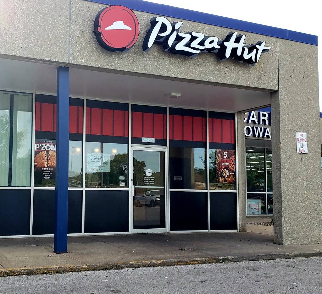 Pizza Hut | meal takeaway | 2564 Hubbell Ave, Des Moines, IA 50317, USA | 5152621000 OR +1 515-262-1000