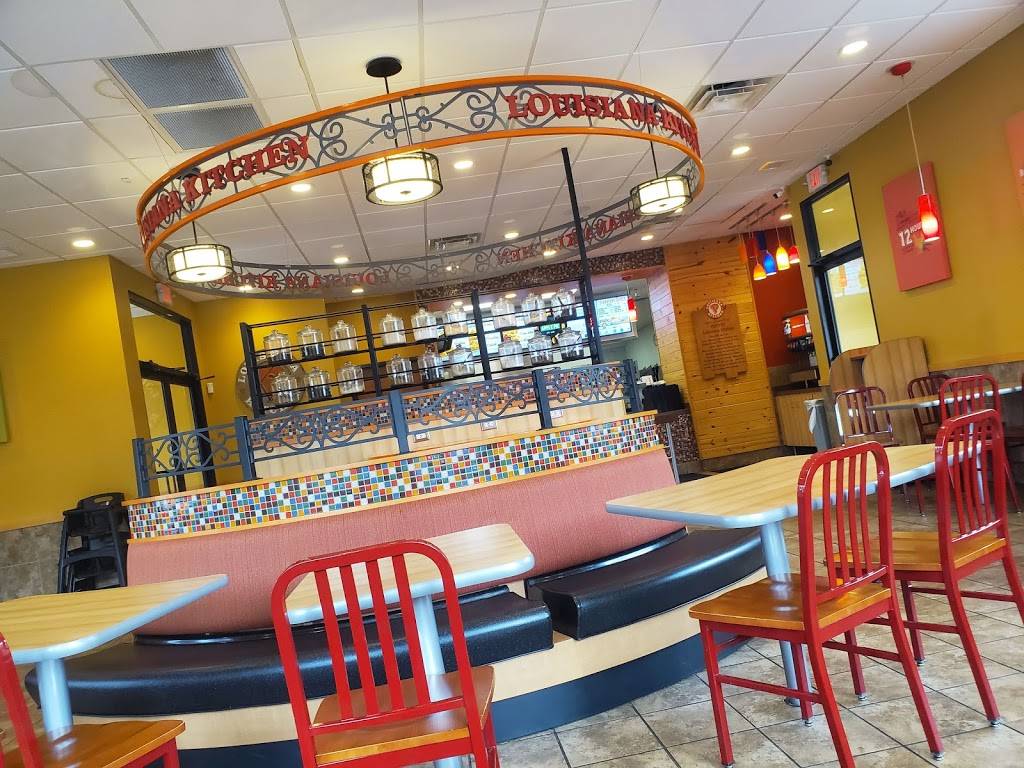 Popeyes Louisiana Kitchen | restaurant | 495 Market St, Zion Crossroads, VA 22942, USA | 5404065923 OR +1 540-406-5923