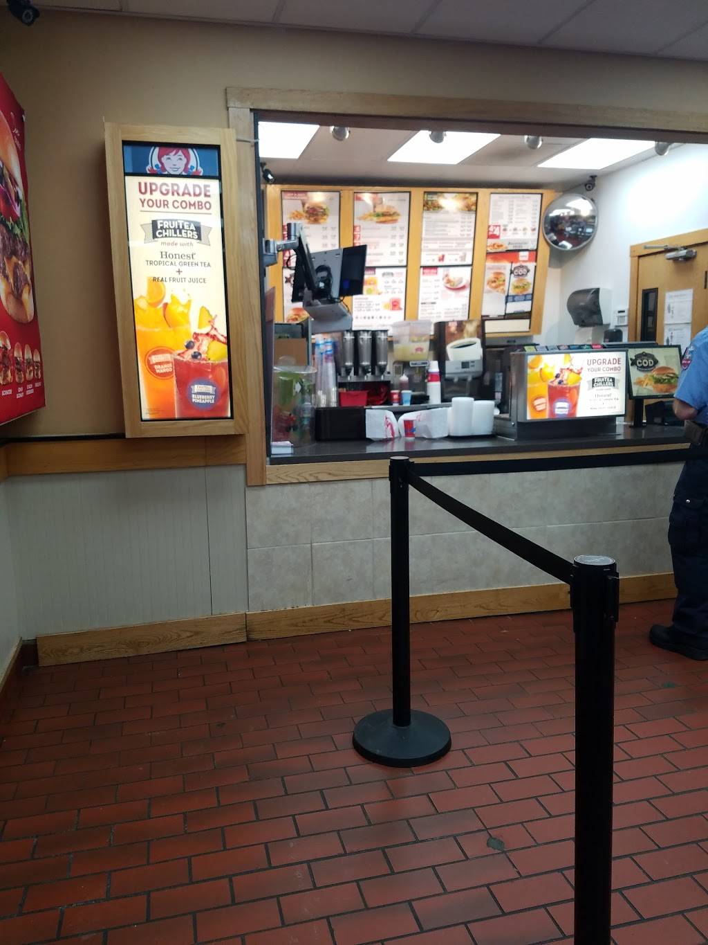 Wendys | restaurant | 2401 Chapman Hwy, Knoxville, TN 37920, USA | 8655738611 OR +1 865-573-8611