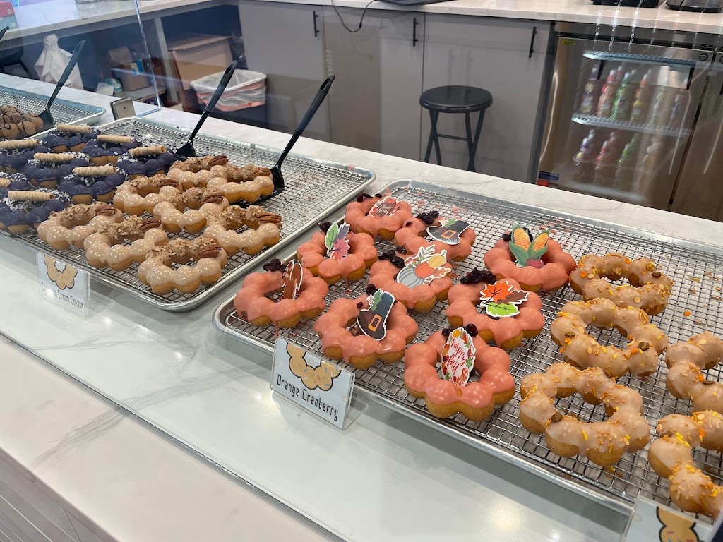 Mochinut Alpharetta | bakery | 5170 McGinnis Ferry Rd, Alpharetta, GA 30005, USA | 4707535367 OR +1 470-753-5367