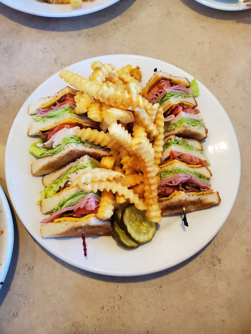 Creston Family Restaurant | restaurant | 802 W Taylor St, Creston, IA 50801, USA | 6417824238 OR +1 641-782-4238