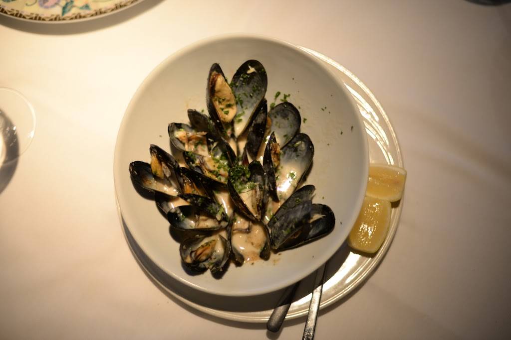 Le Sanglier French Restaurant | restaurant | 5522 Crebs Ave, Tarzana, CA 91356, USA | 8183450470 OR +1 818-345-0470