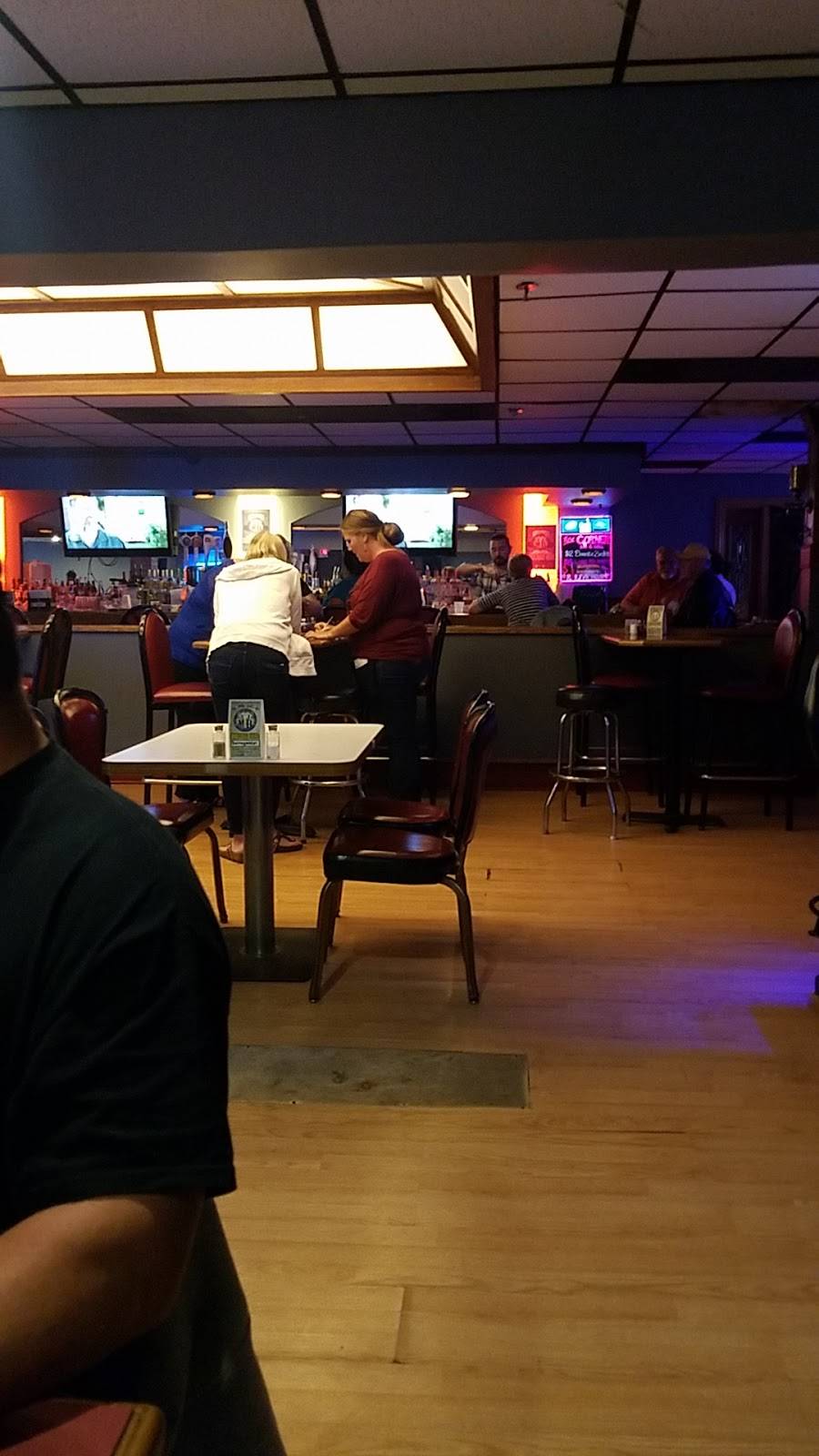 The New Corner Bar & Grill | restaurant | 2349-, 2399 Joe Orr Rd, Lynwood, IL 60411, USA | 7086463905 OR +1 708-646-3905