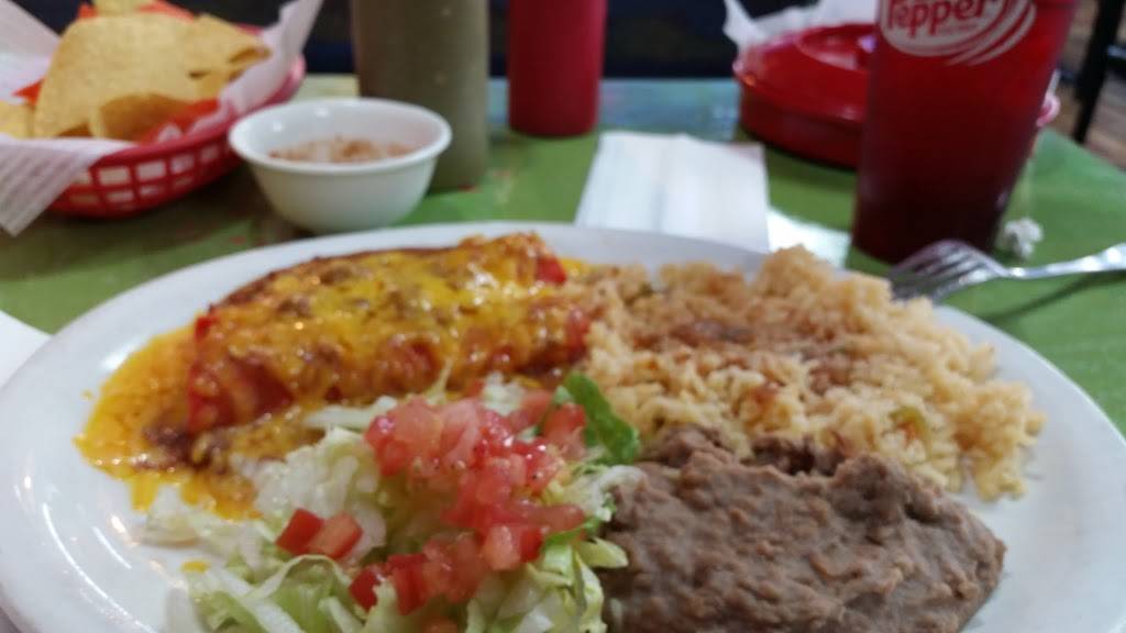 Tink-A-Tako (Babcock Rd) | restaurant | 5895 Babcock Rd, San Antonio, TX 78240, USA | 2105618815 OR +1 210-561-8815