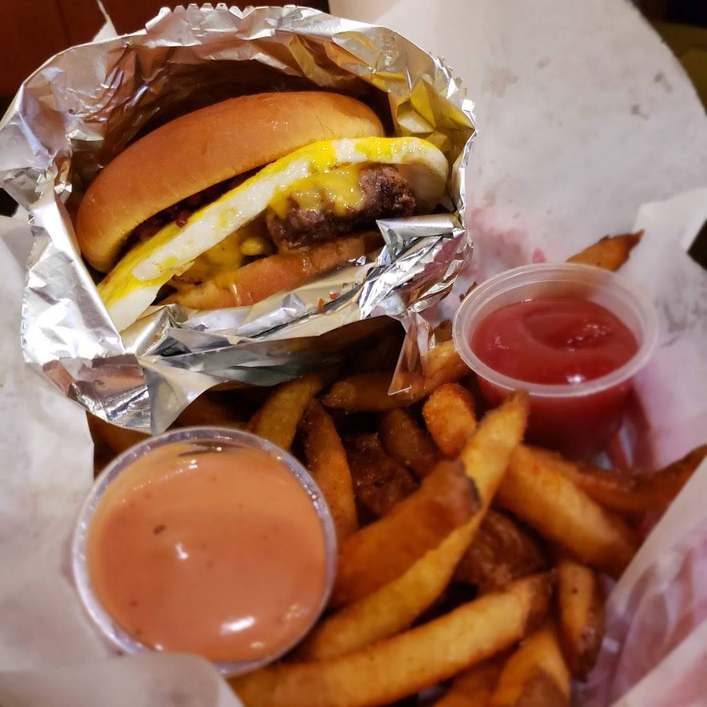 Brgrs N More | restaurant | 1780 Tiny Town Rd Suite D, Clarksville, TN 37042, USA | 9316471110 OR +1 931-647-1110