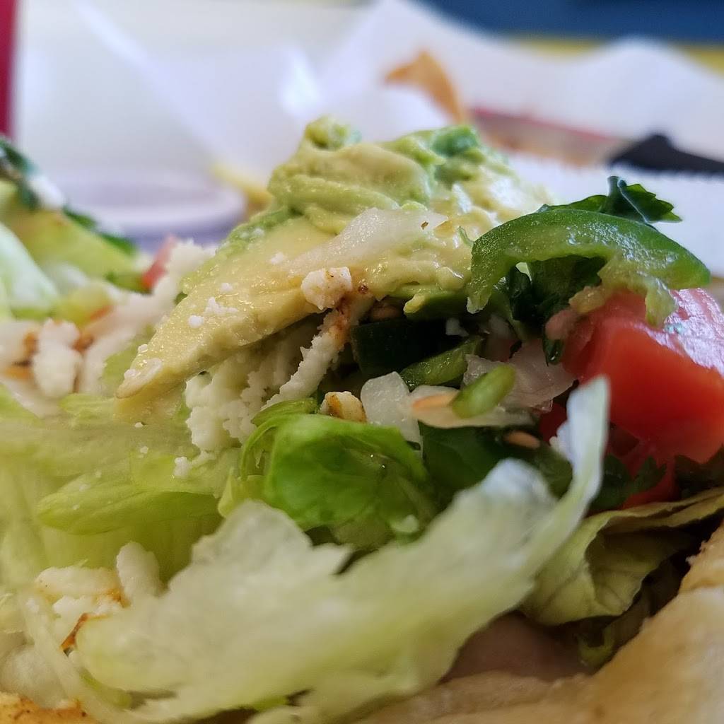 Coco Loco Restaurant Bar | restaurant | 1875 John West Rd, Dallas, TX 75228, USA | 4699066156 OR +1 469-906-6156