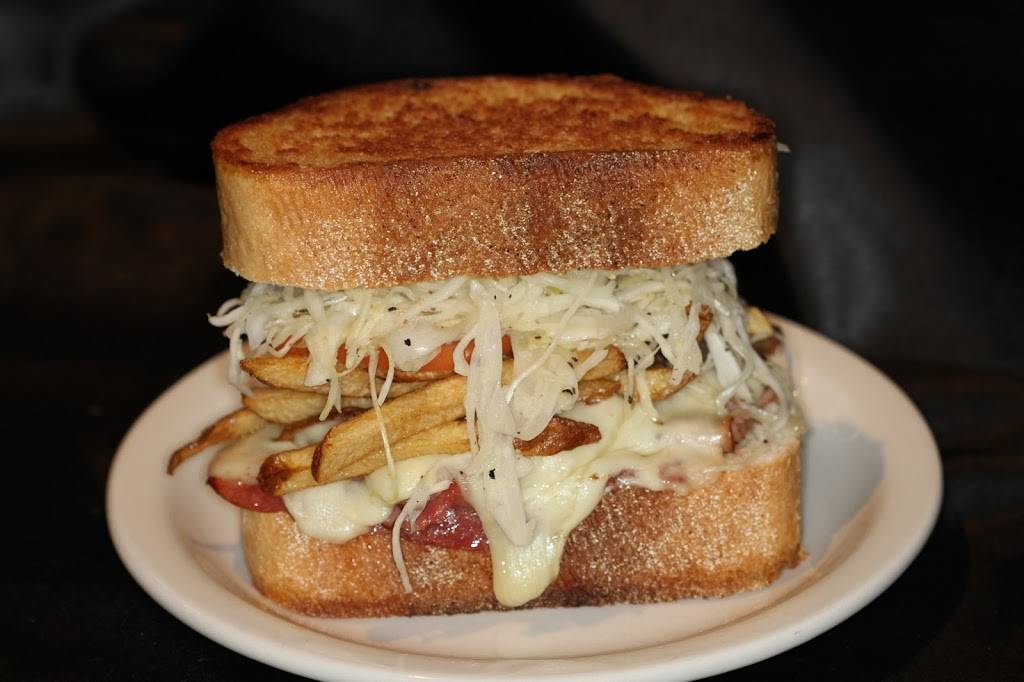 Jerzees Sports Grille | restaurant | 2520, 5252 Dressler Rd NW, Canton, OH 44718, USA | 3302661000 OR +1 330-266-1000