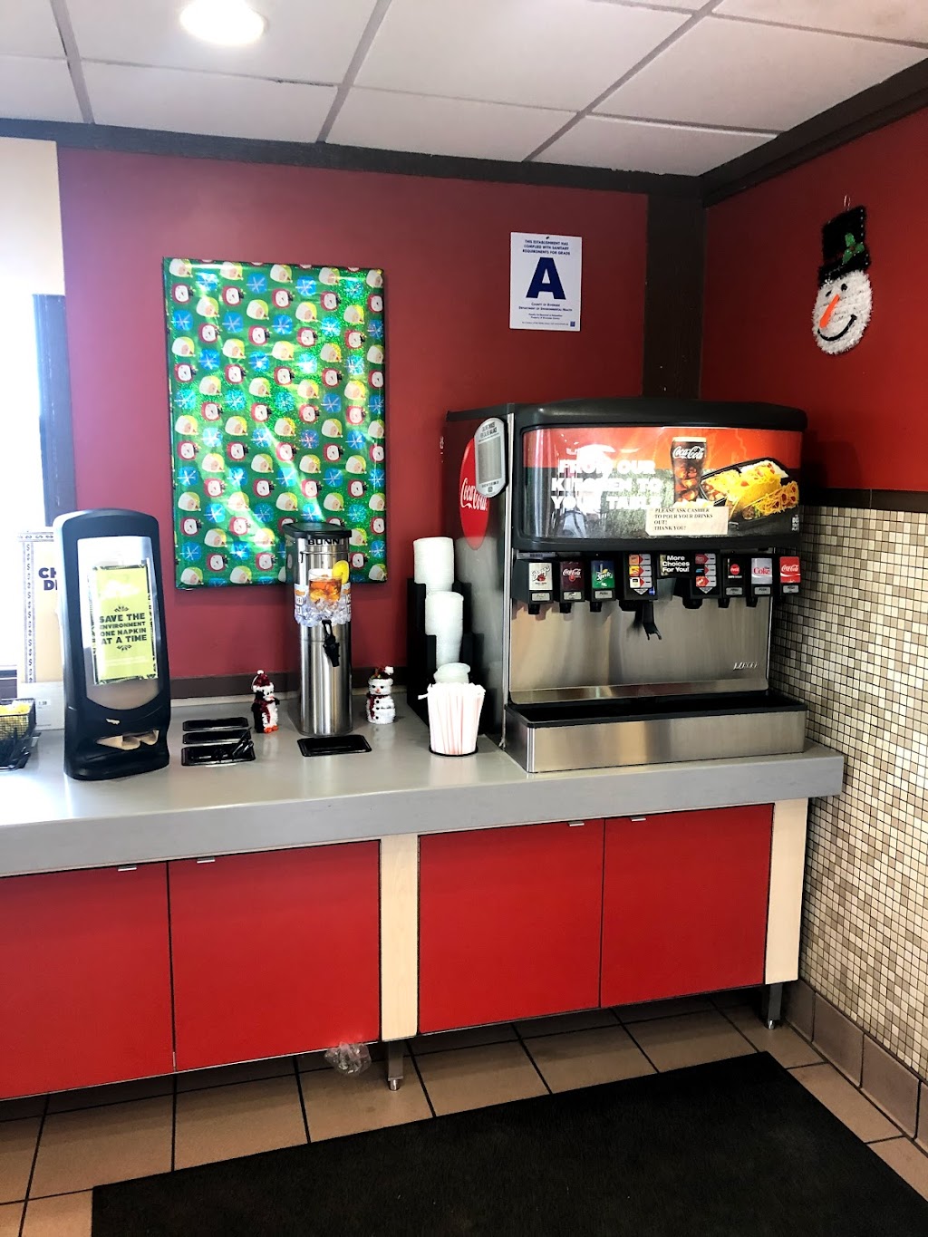 Del Taco | meal takeaway | 120 S Lovekin Blvd, Blythe, CA 92225, USA | 7609225335 OR +1 760-922-5335