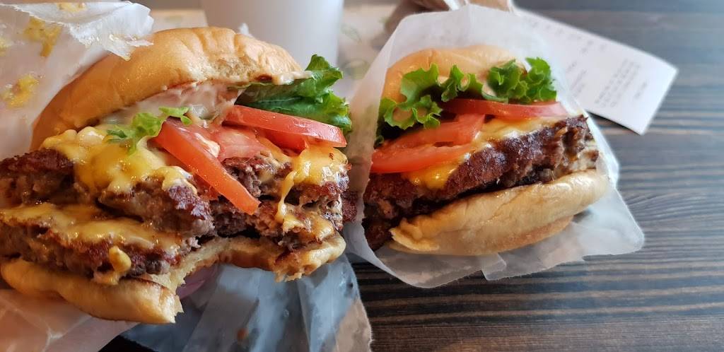 Shake Shack | restaurant | 8001 South Orange Blossom Trail #100A, Orlando, FL 32809, USA | 4076271029 OR +1 407-627-1029