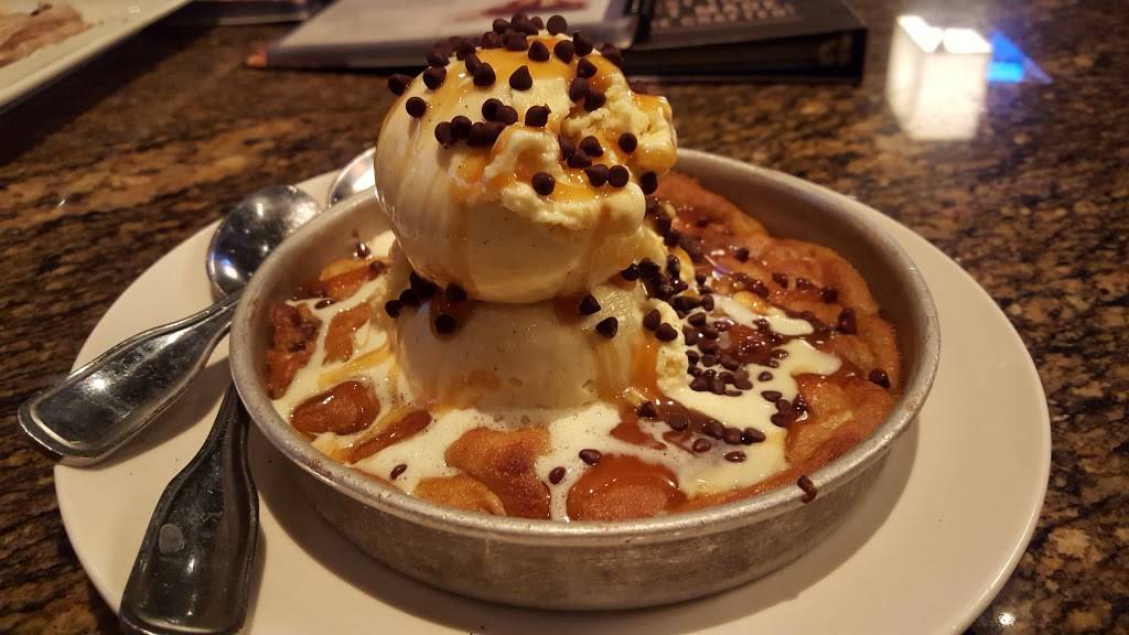 BJs Restaurant & Brewhouse | restaurant | 7960 E Kellogg Dr N, Wichita, KS 67207, USA | 3166870250 OR +1 316-687-0250