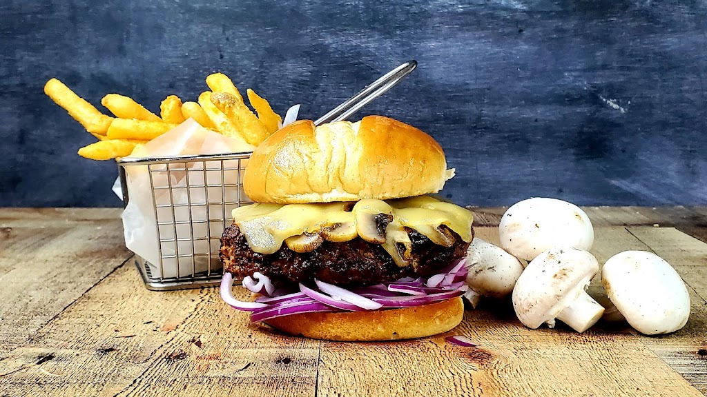 The Gunslingin Burger | restaurant | 713 E 4th St, Russellville, AR 72801, USA | 4792193517 OR +1 479-219-3517