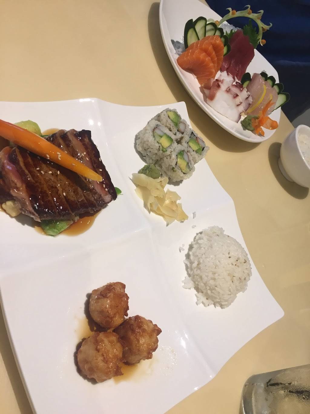 Sakura Sushi & Sake Bar | restaurant | 1221 Legacy Dr #102, Frisco, TX 75034, USA | 2146181807 OR +1 214-618-1807