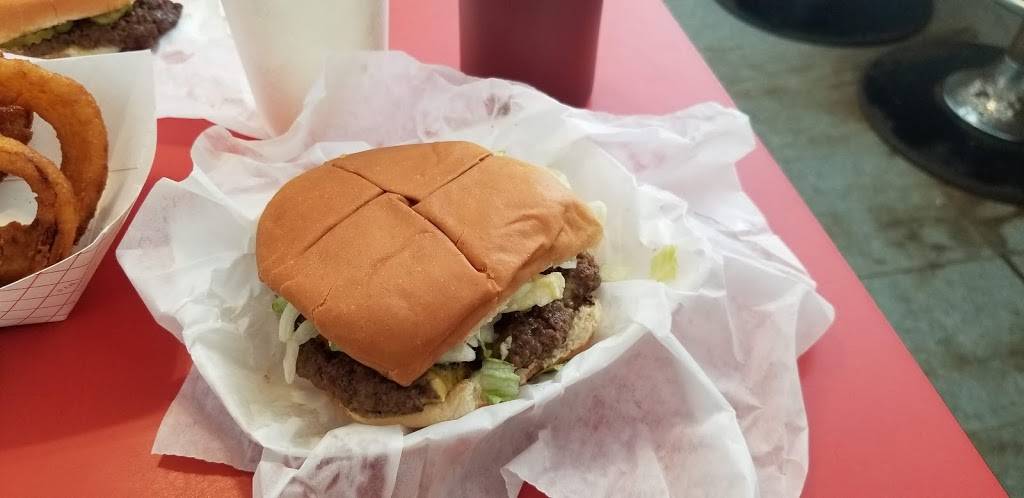 REKSS Burgers & More | restaurant | S., 105 5th Street, Barnsdall, OK 74002, USA | 9188472156 OR +1 918-847-2156