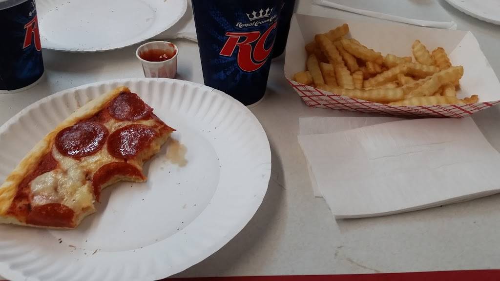 Pizza Nova | restaurant | 3704 W 26th St, Chicago, IL 60623, USA | 7737620100 OR +1 773-762-0100