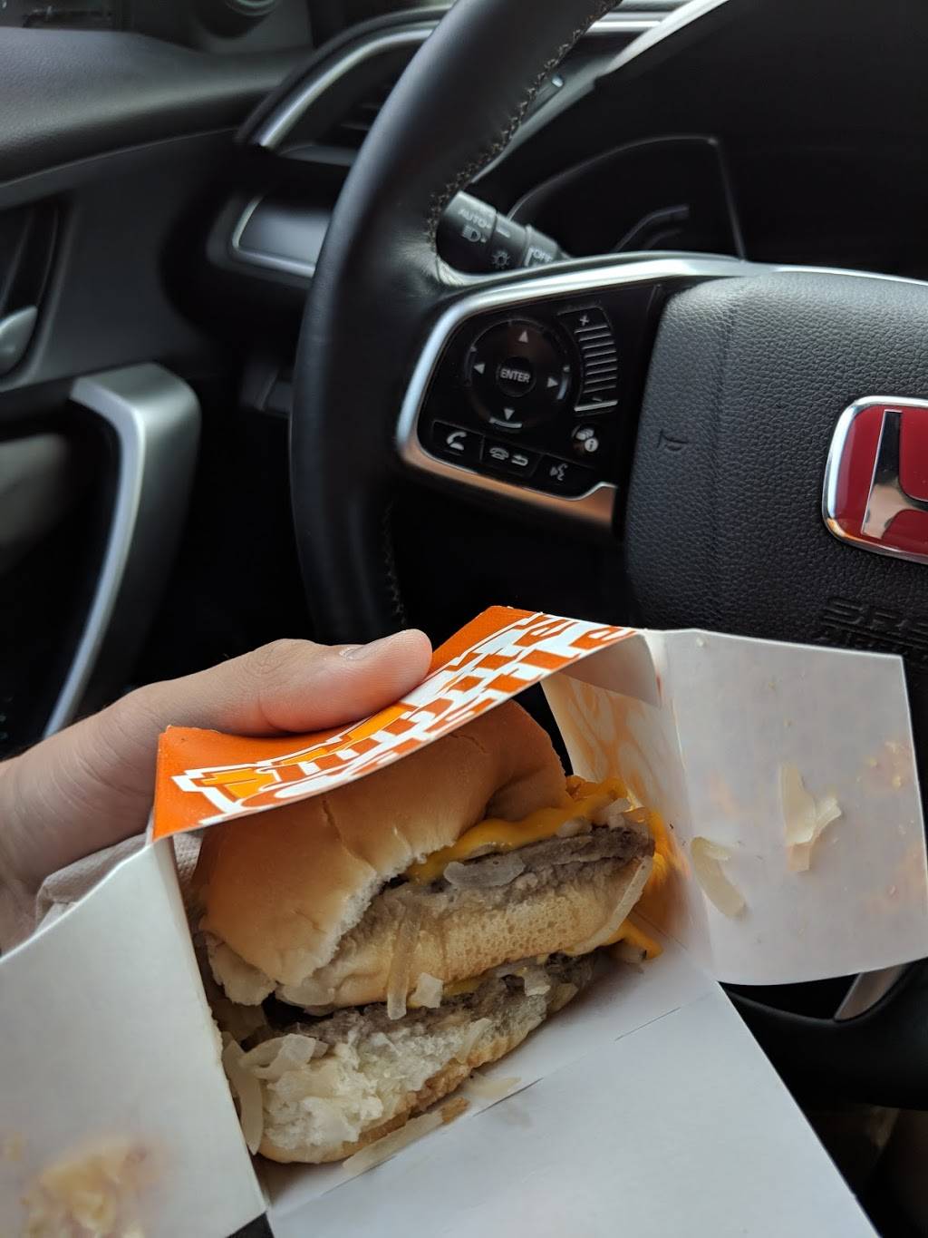 White Castle | restaurant | 1930 Michigan Ave, Detroit, MI 48216, USA | 8008432728 OR +1 800-843-2728