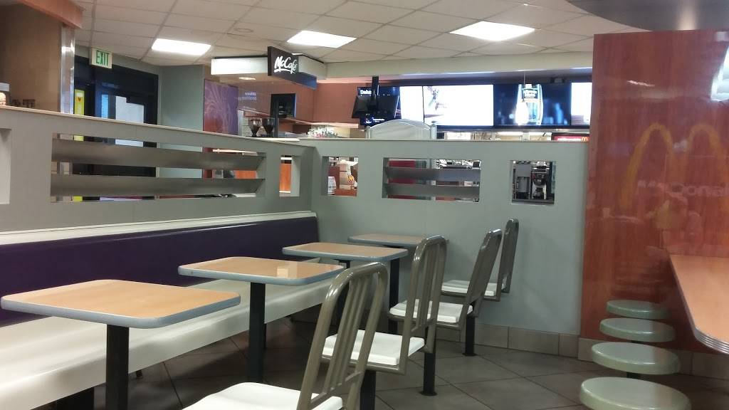 McDonalds | cafe | 7950 Foothill Blvd, Sunland-Tujunga, CA 91040, USA | 8189518316 OR +1 818-951-8316