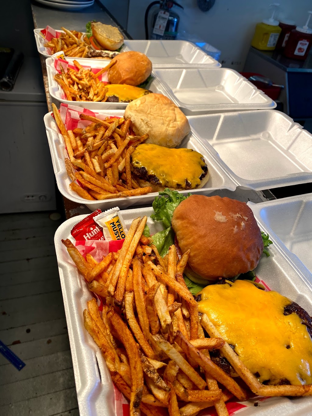 Bobs Diner & Bakery | restaurant | 509 Greybull Ave, Greybull, WY 82426, USA | 3073732554 OR +1 307-373-2554