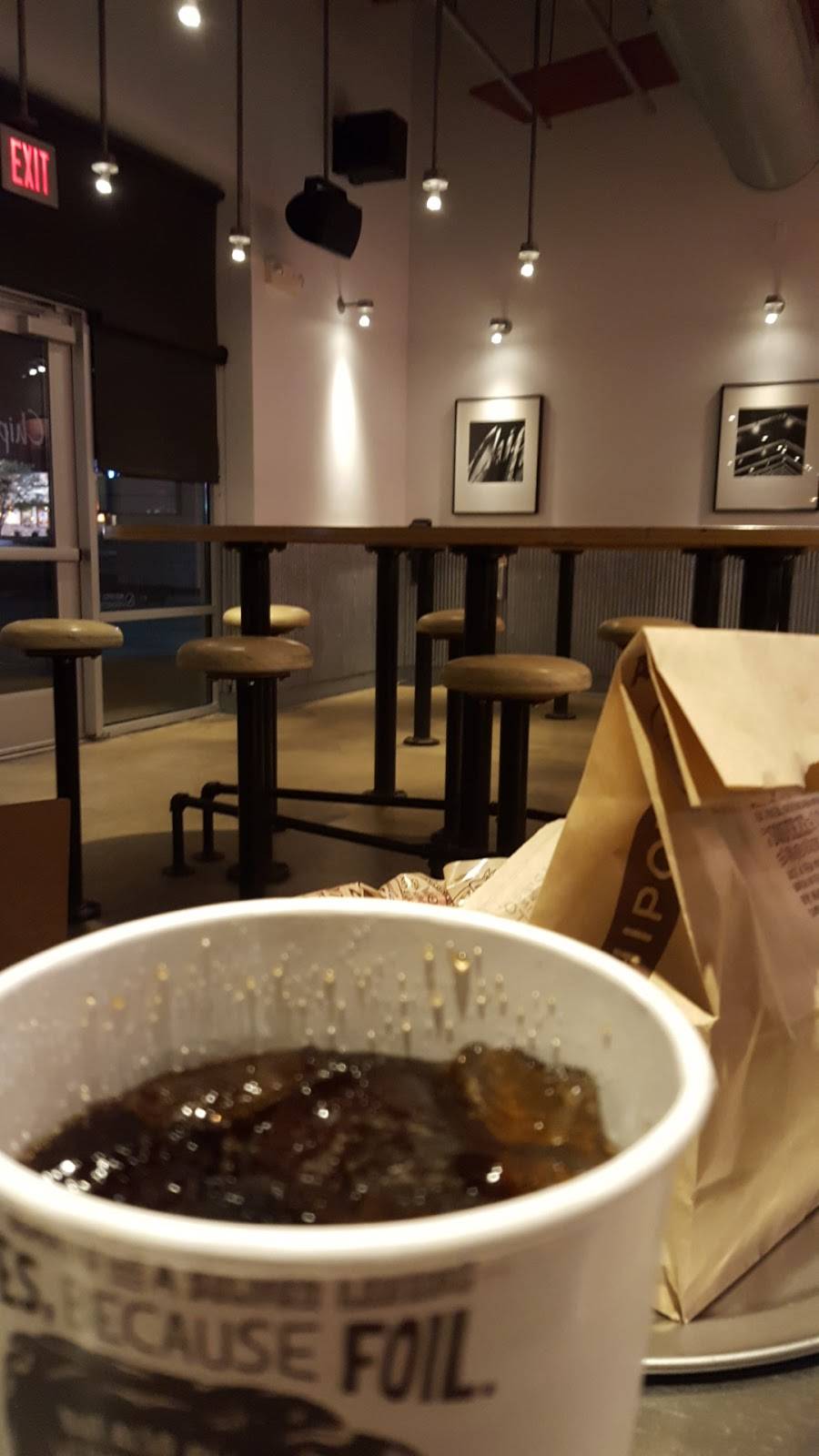 Chipotle Mexican Grill | restaurant | 1560 E 86th St Ste C, Indianapolis, IN 46240, USA | 3178159535 OR +1 317-815-9535