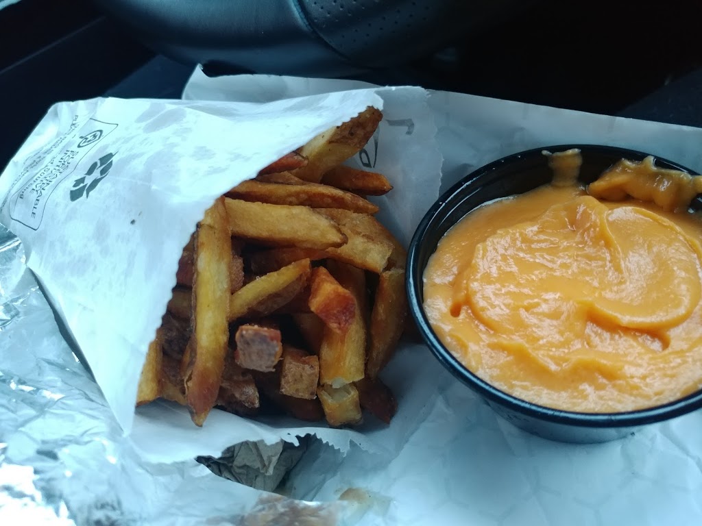 Fatsos Last Stand | meal takeaway | 1982 N Clybourn Ave, Chicago, IL 60614, USA | 7736616061 OR +1 773-661-6061