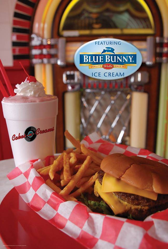 Cakes & Cream Fifties Diner & Drive In | restaurant | 2805 W 76 Country Blvd, Branson, MO 65616, USA | 4173344929 OR +1 417-334-4929