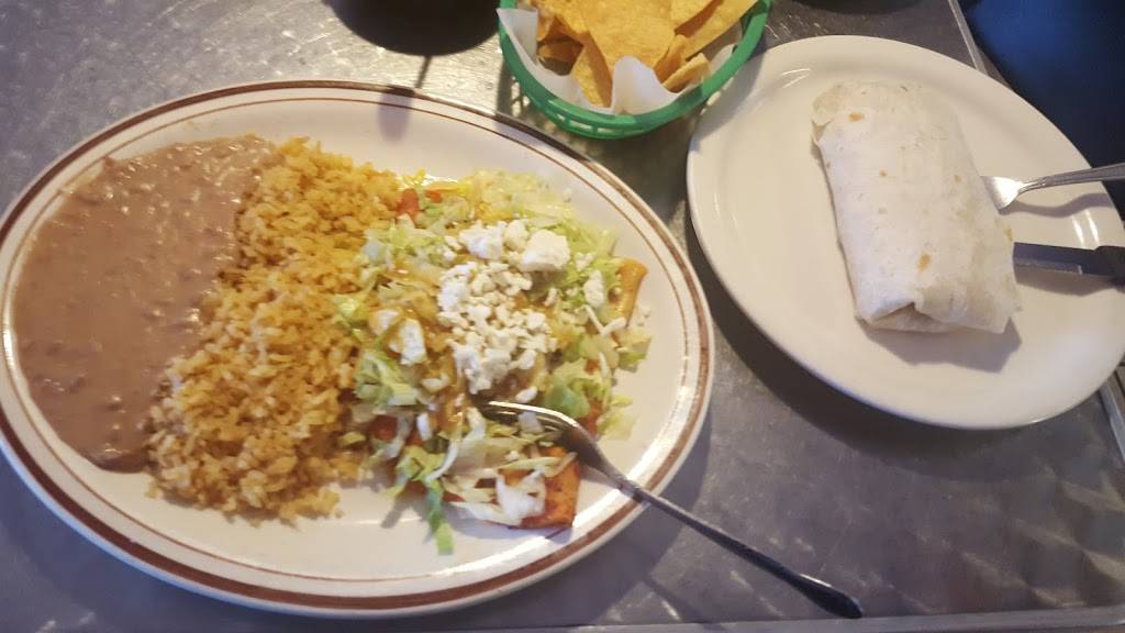 La Salsa Grill | restaurant | 963 Topsy Ln Ste 316, Carson City, NV 89705, USA | 7752671400 OR +1 775-267-1400