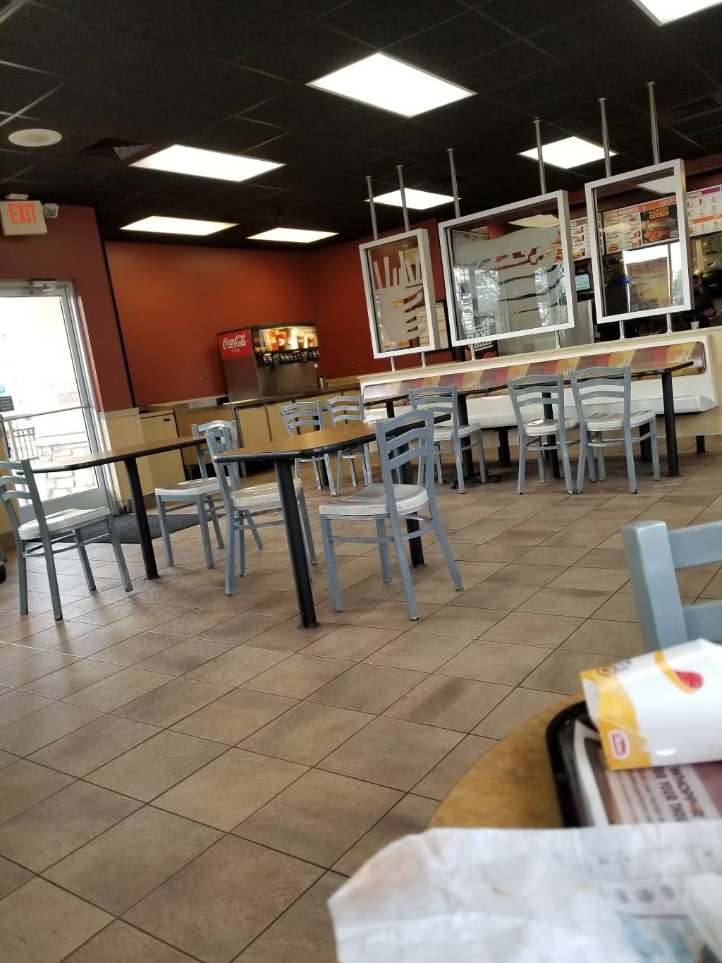 Burger King | restaurant | 10336 West, M-102, Ferndale, MI 48220, USA | 2485484419 OR +1 248-548-4419