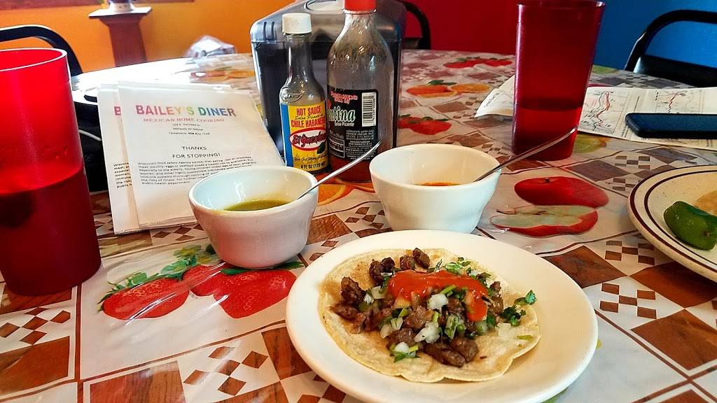 Baileys Diner | restaurant | 104 Railroad St, Norwalk, WI 54648, USA | 6088237143 OR +1 608-823-7143