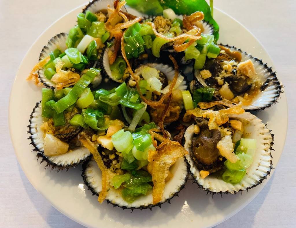 Mama Lau va Oc | restaurant | 5038 W Colonial Dr, Orlando, FL 32808, USA | 4083379999 OR +1 408-337-9999