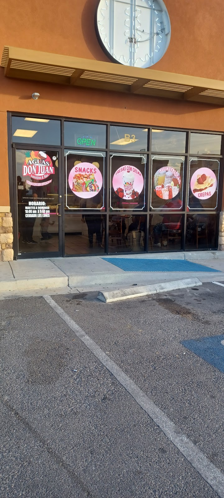 Aguas Don Juan Antojitos & Mas | restaurant | 2114 N Zaragoza Rd #B3, El Paso, TX 79938, USA | 9153524318 OR +1 915-352-4318
