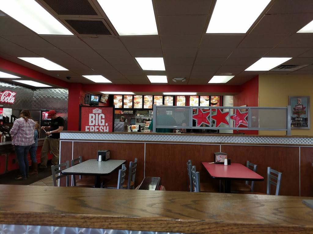 Hardees | restaurant | 10 N W Santa Fe Blvd, High Springs, FL 32643, USA | 3864541933 OR +1 386-454-1933