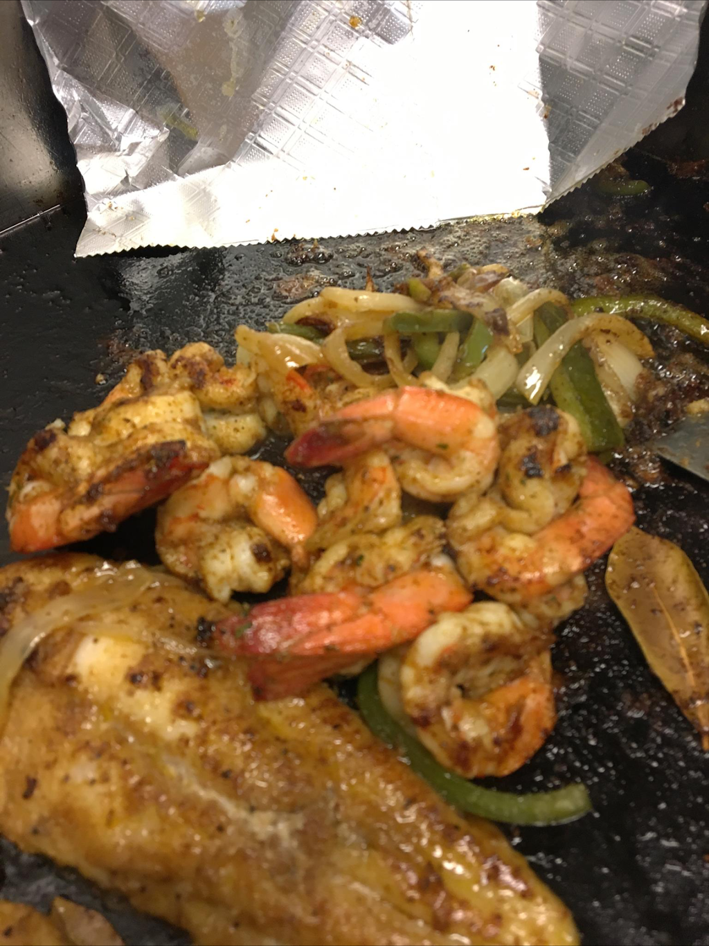 OneStop Grille | restaurant | 3512 Main St, Moss Point, MS 39563, USA | 2285918274 OR +1 228-591-8274